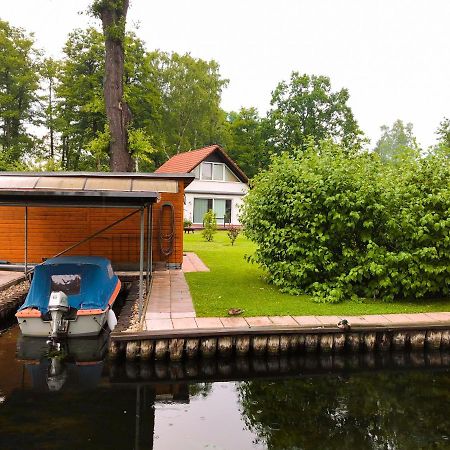 Ferienhaus Direkt An Der Spree Mit Whirlpool Und Sauna Berlin Extérieur photo