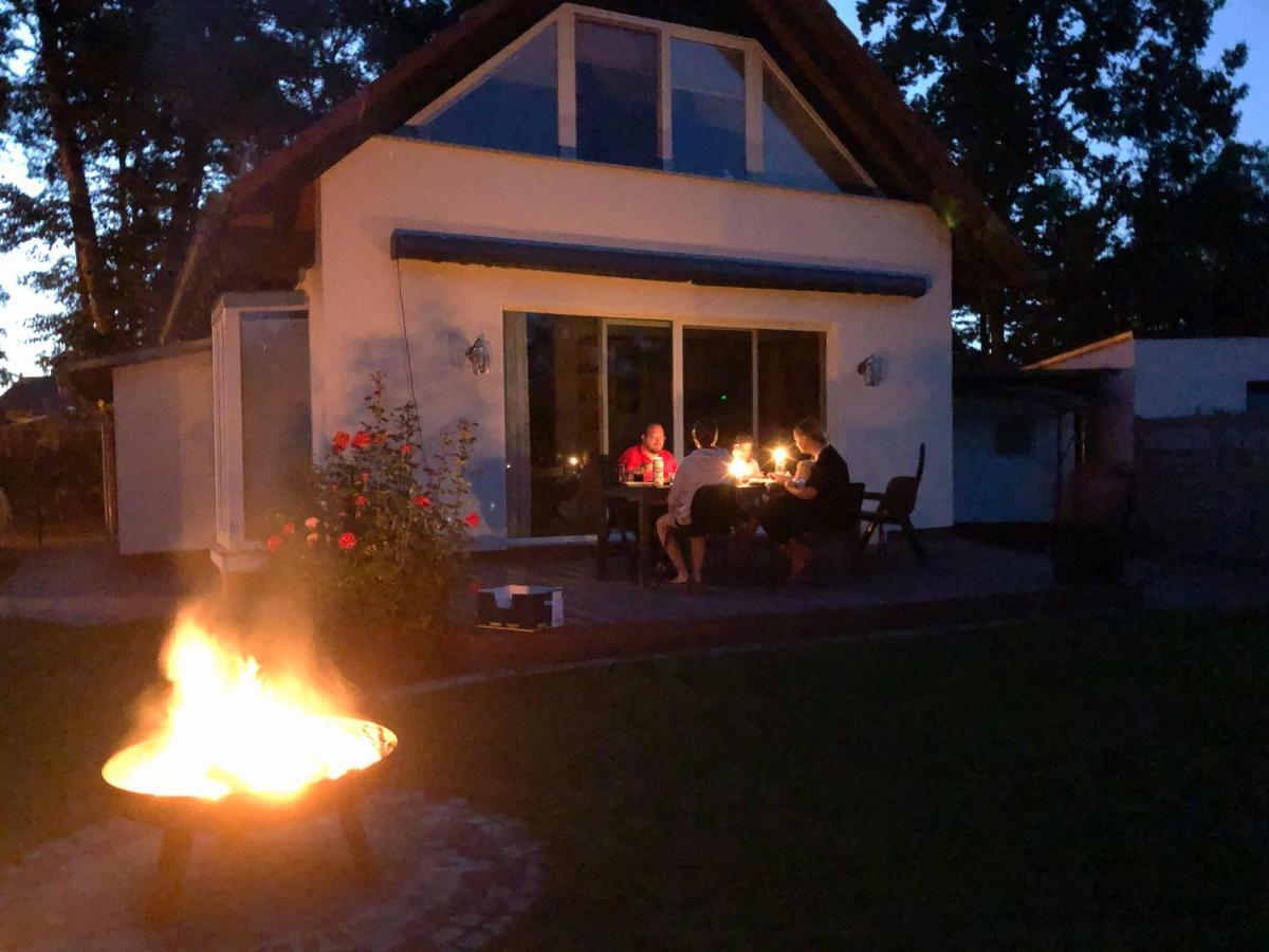 Ferienhaus Direkt An Der Spree Mit Whirlpool Und Sauna Berlin Extérieur photo